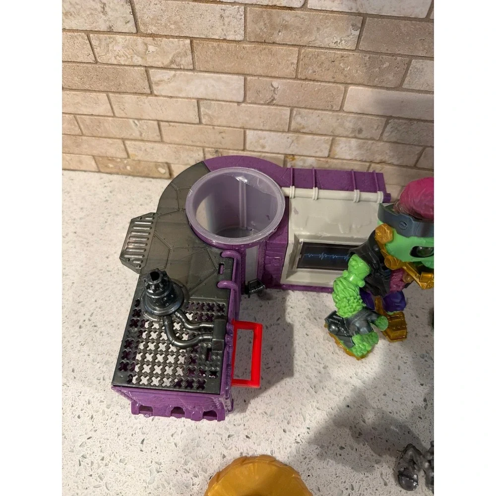 Treasure X Monster Gold Mega Monster Laboratory Set 2020. For Parts/ As Is.